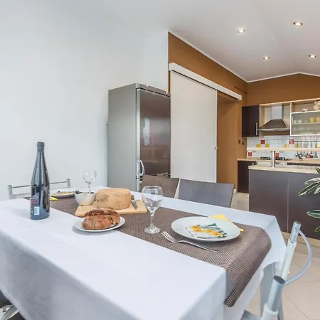 Holiday home 2 Bedroom Gorgeous In