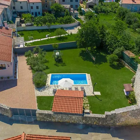 Holiday home 2 Bedroom Gorgeous In
